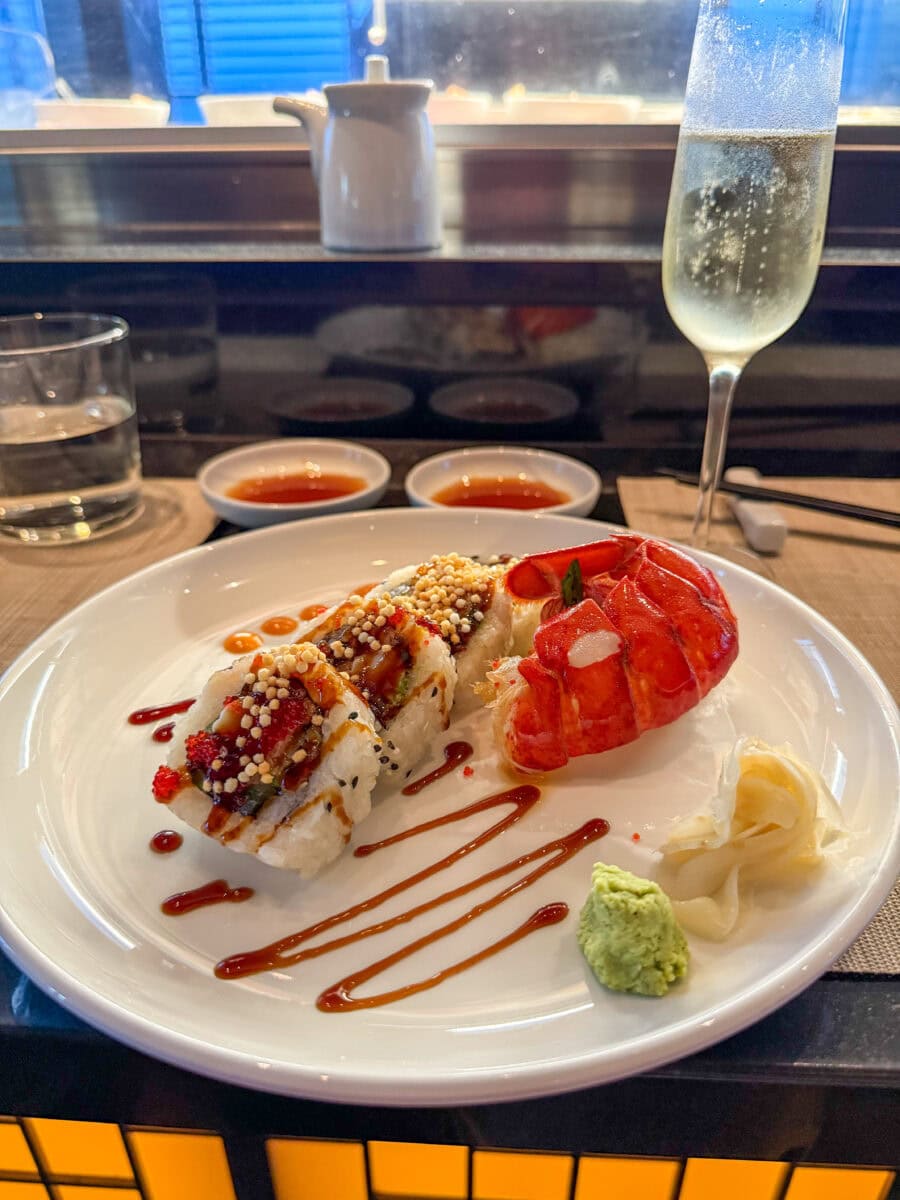 Sushi met krokante kreeft