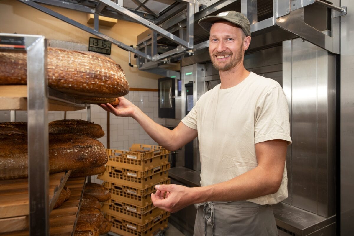 maarten langeslag in zijn bakkerij: fort negen