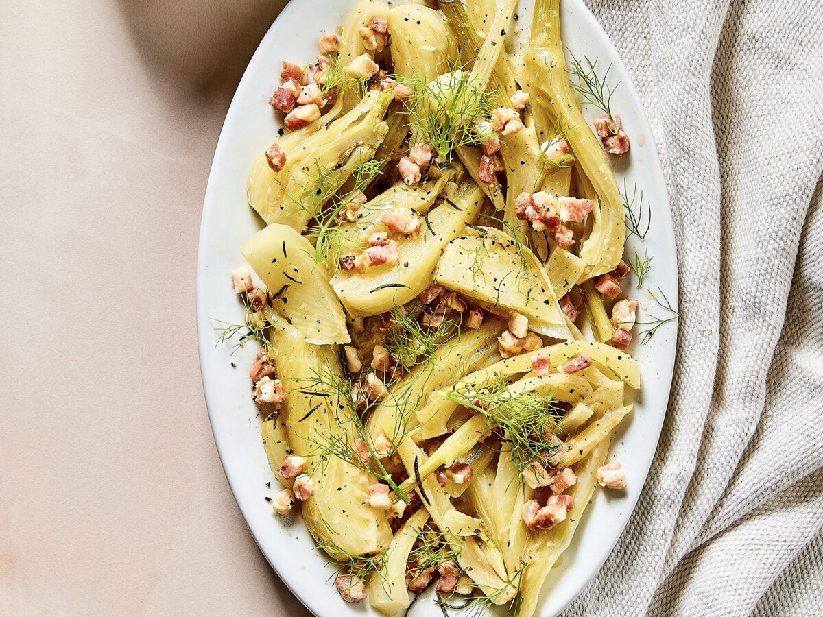 Gesmoorde venkel met pancetta, citroen, vermout en rozemarijn
