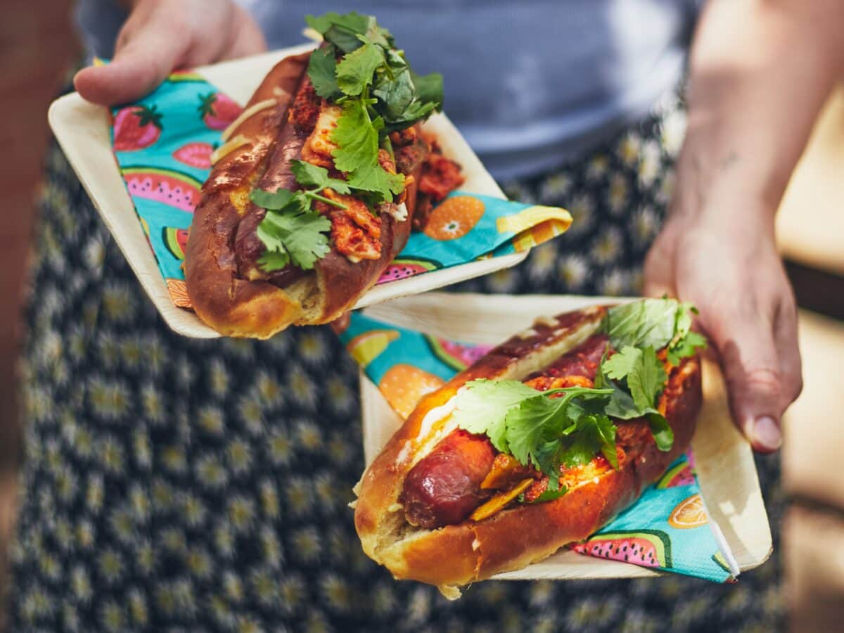 Hotdogs BGE op bordjes