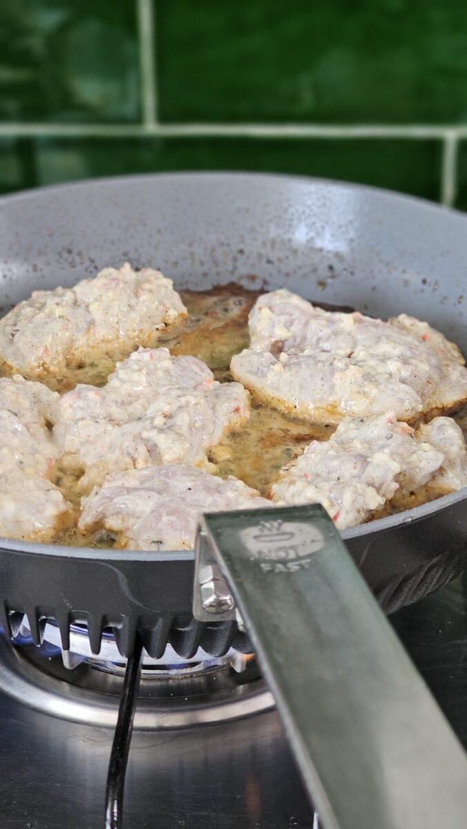 stukken kip in effium pan