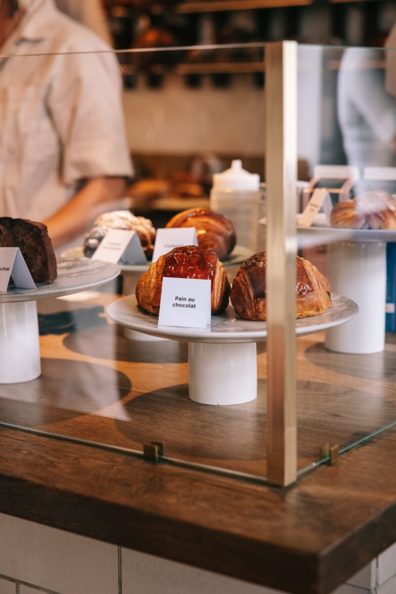Vitrine met zoetigheden bij La Cabra in Aarhus