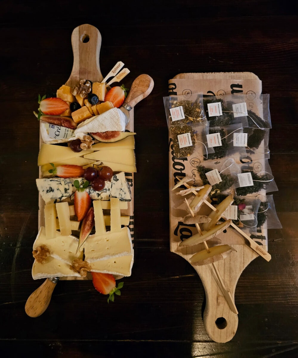 Borrelplanken met kaas en thee van Latour in Breda