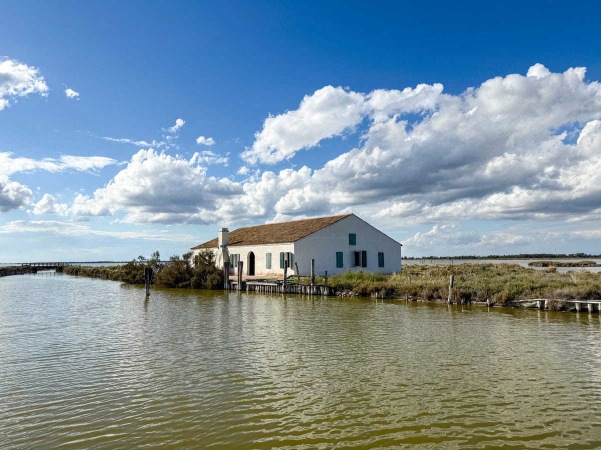 Oud vissershuisje in de Po-Delta in Italië