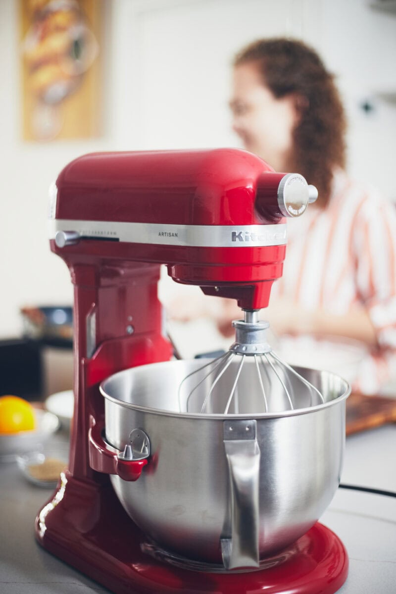 rode kitchenaid op aanrecht