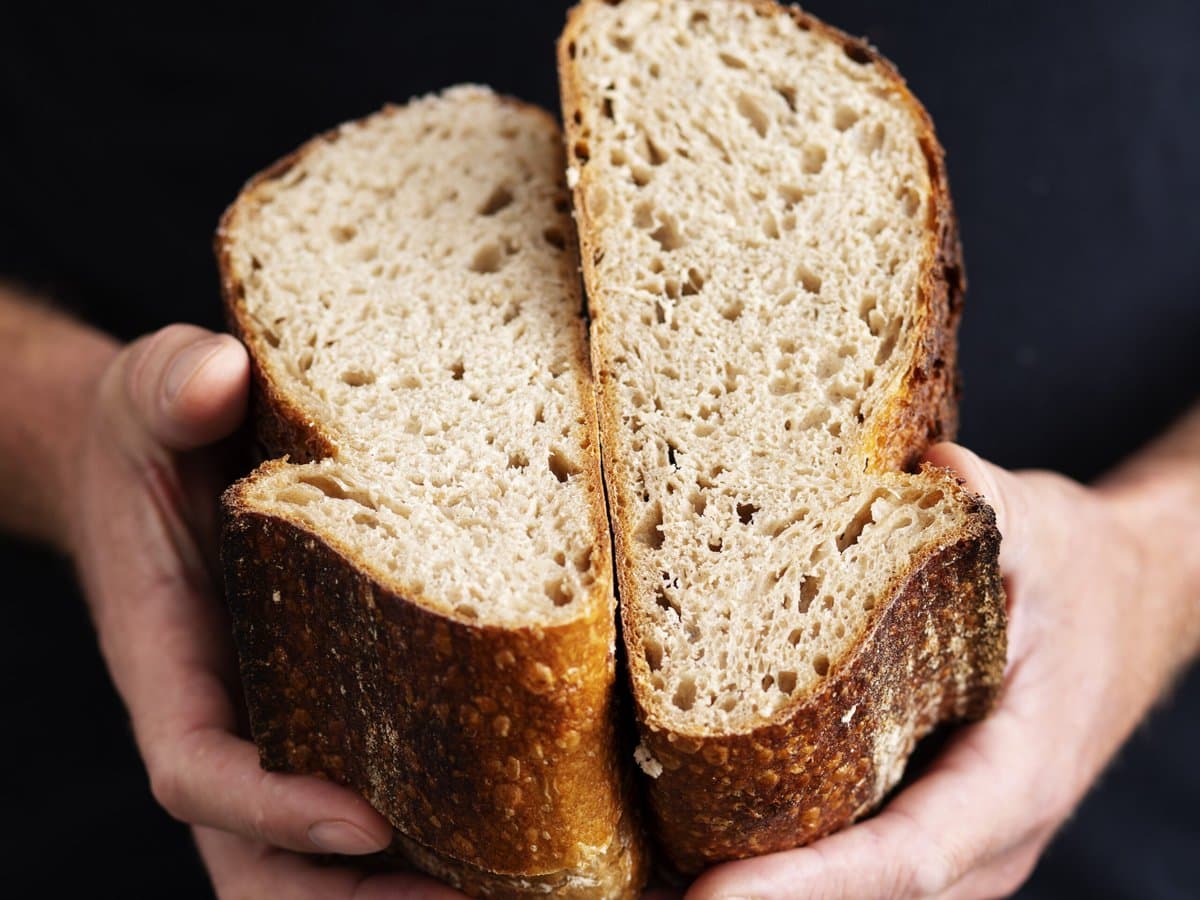 doorgesneden desembrood