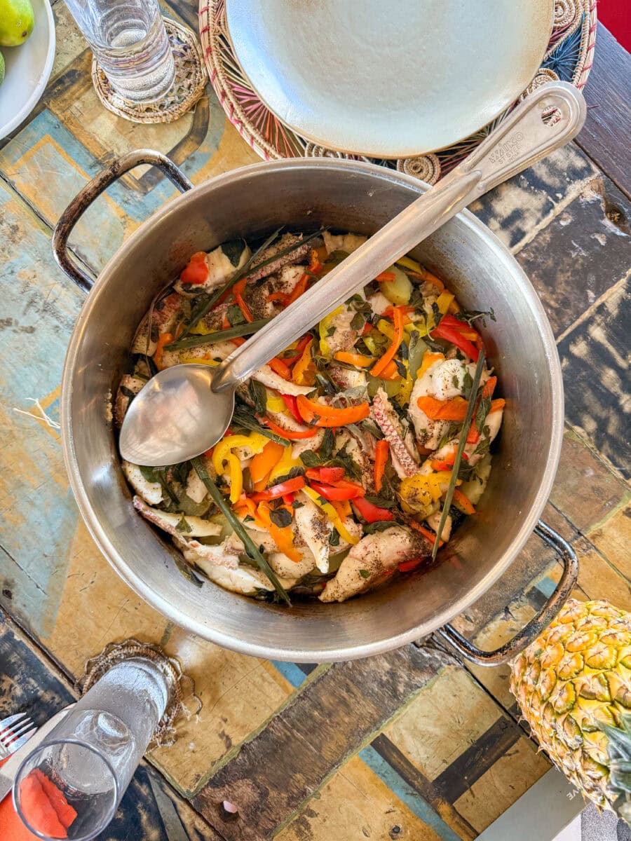 Pan met pescabi smoor op Aruba