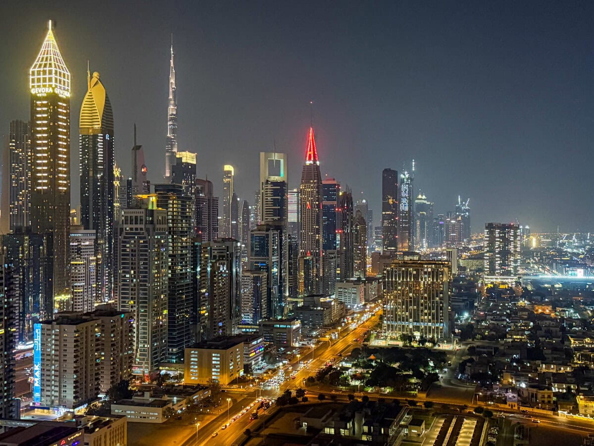 Uitzicht over Dubai vanuit Restaurant Moonrise