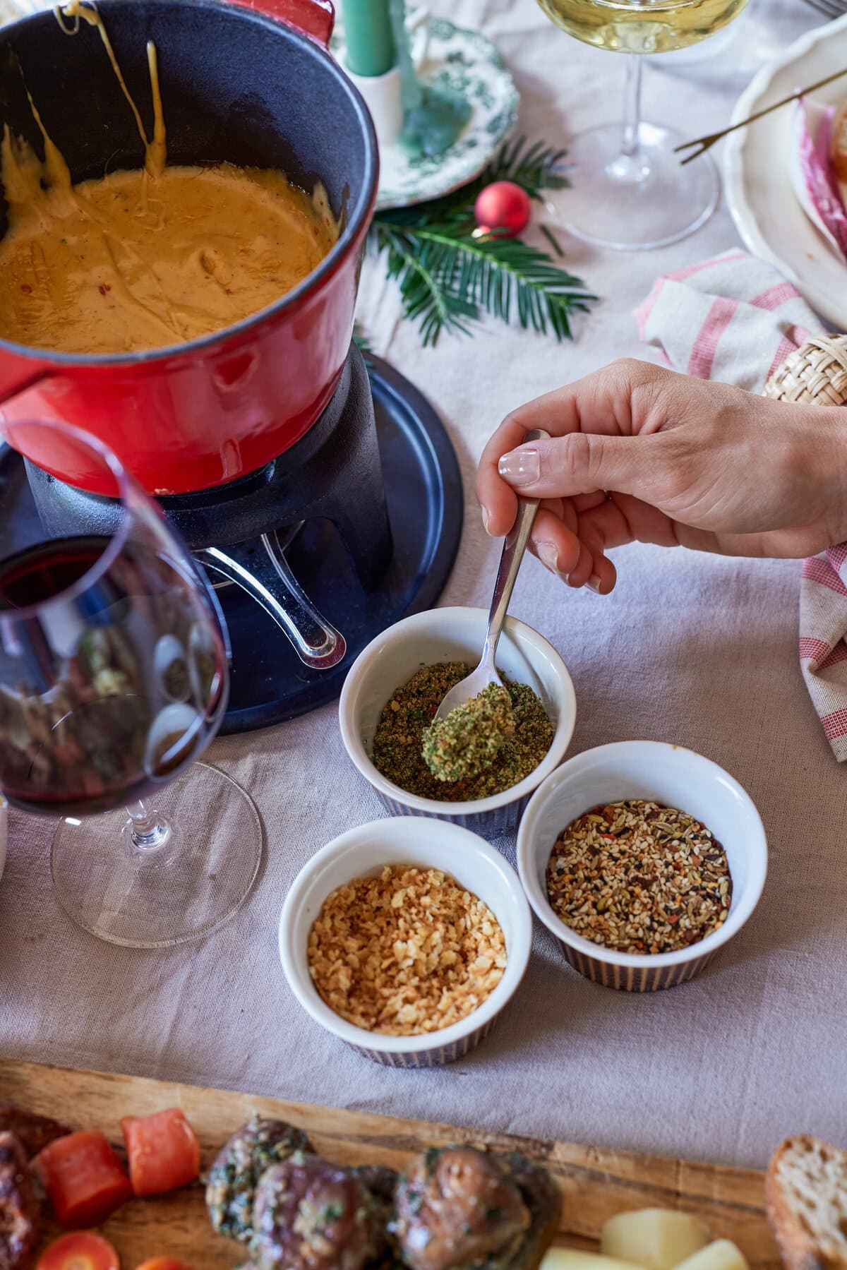 bakje met harissa kaasfondue