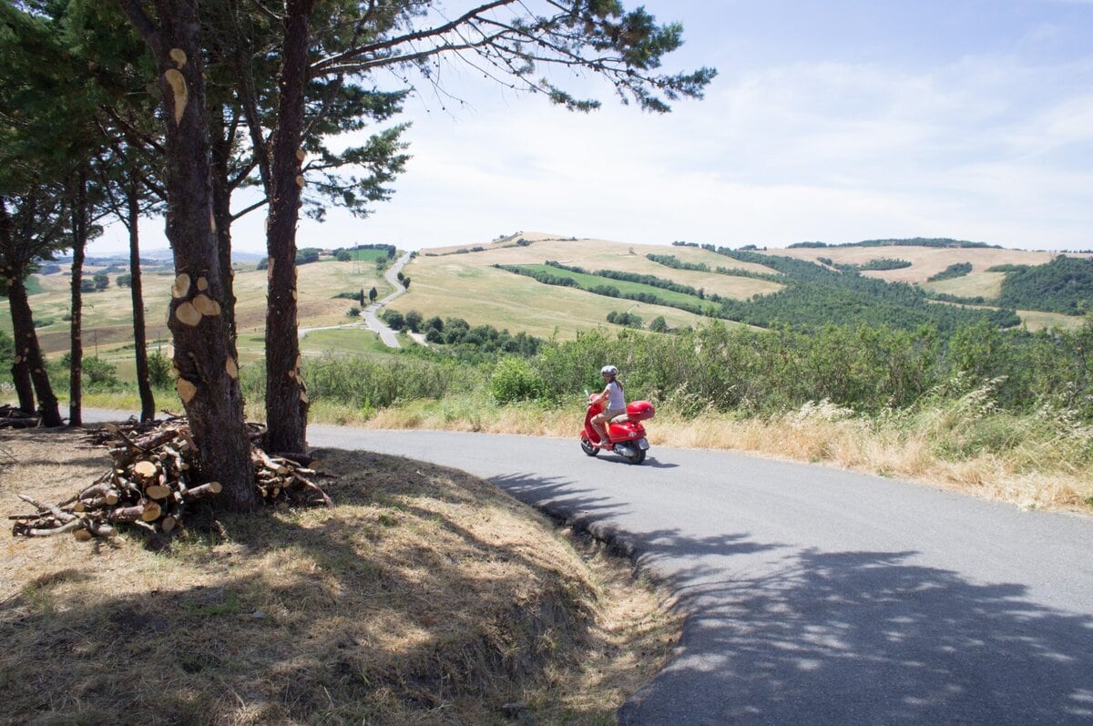 Vespa in Toscane in Italië