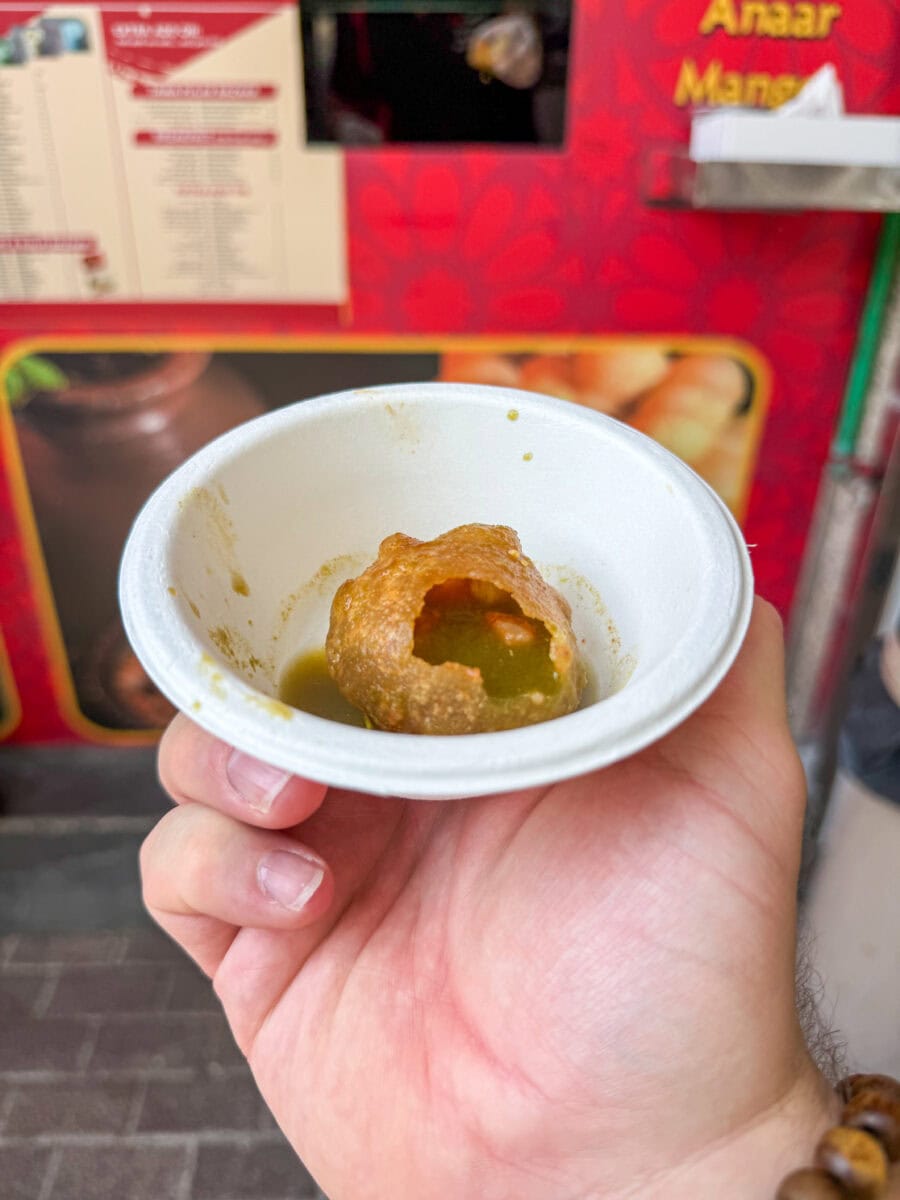 Pani puri in Dubai tijdens een foodtour