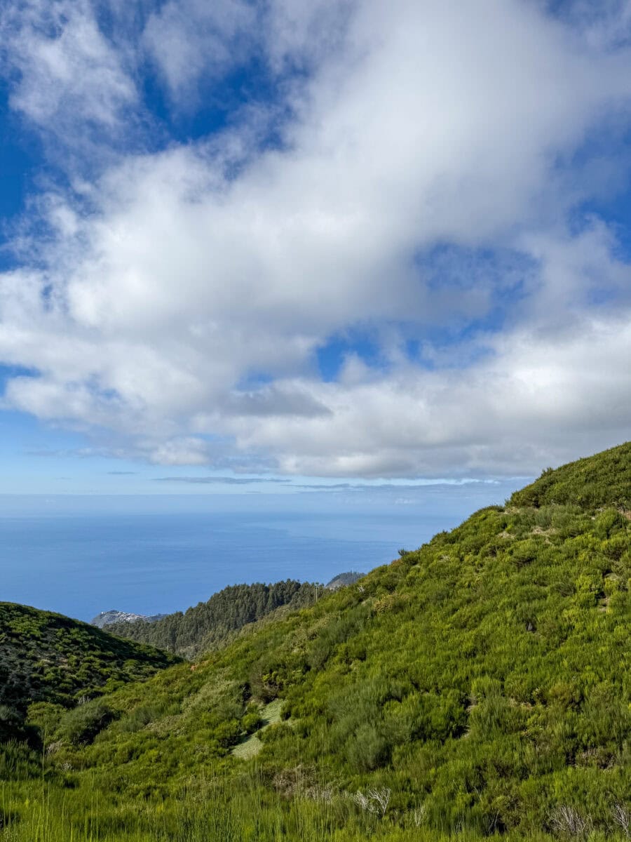 Uitzicht over de bergen van Madeira
