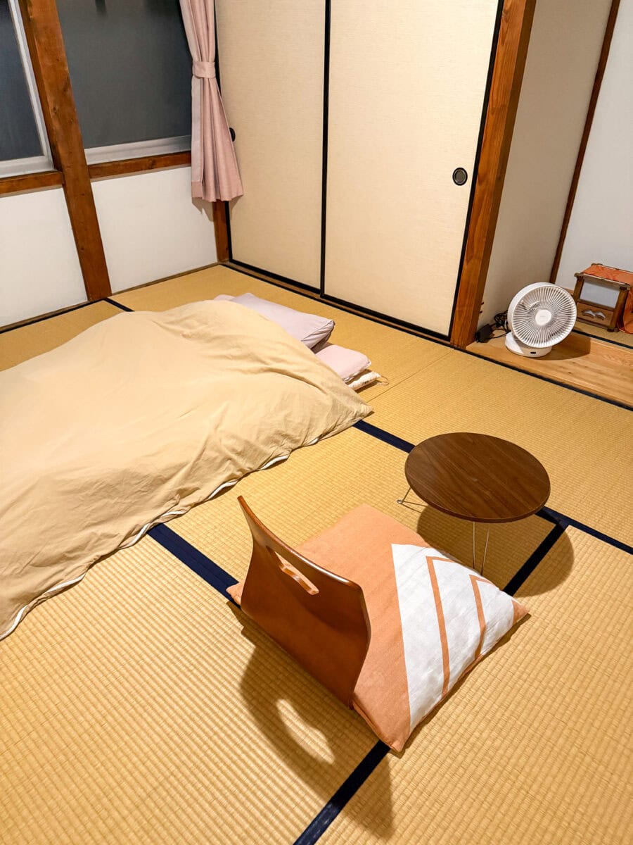 Japanse slaapkamer met tatami-vloer