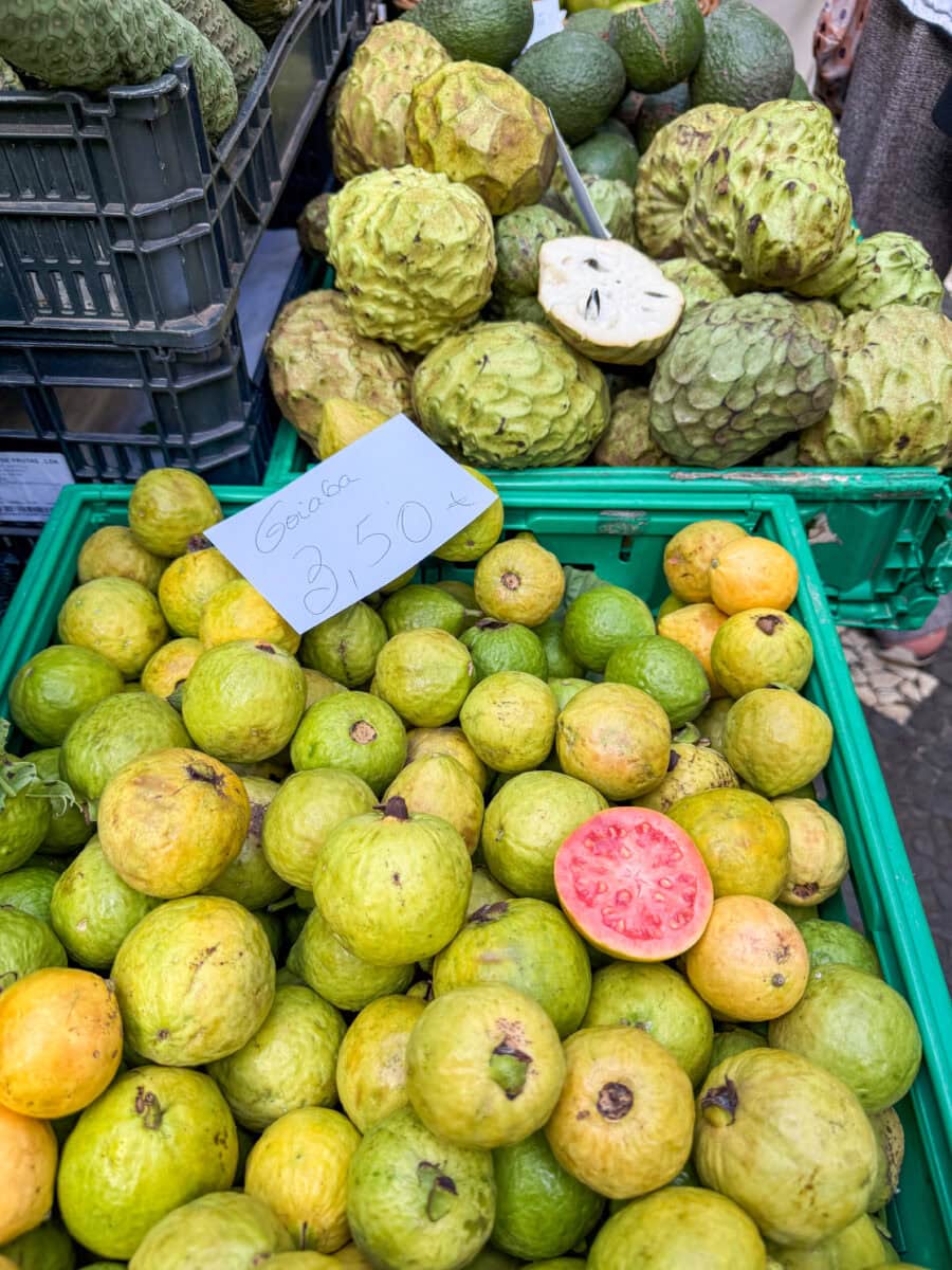 Groenten en fruit op de markt van Funchal