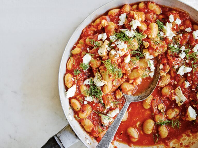Griekse bonen met feta en dille