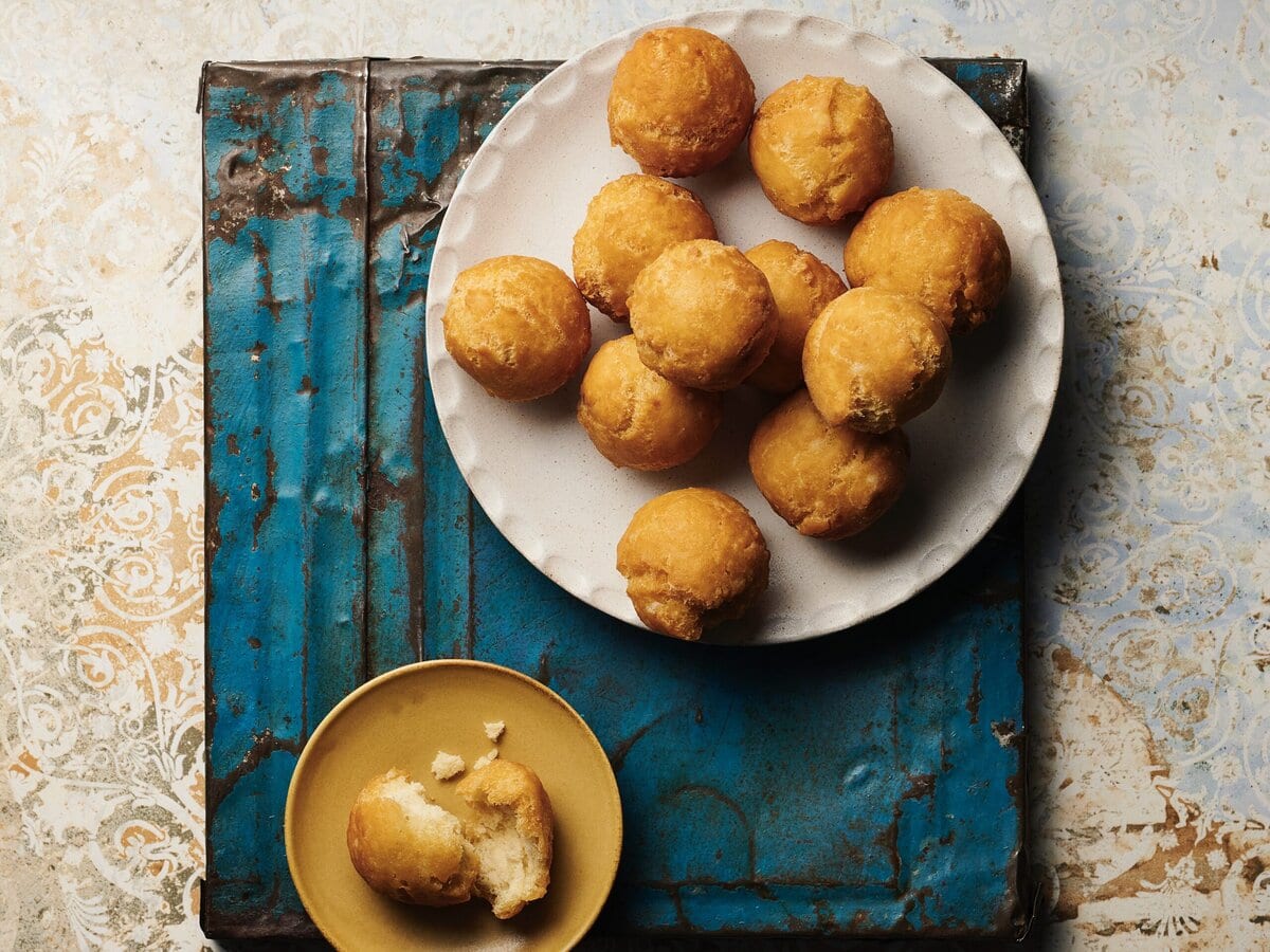 Jamaicaanse gefrituurde dumplings
