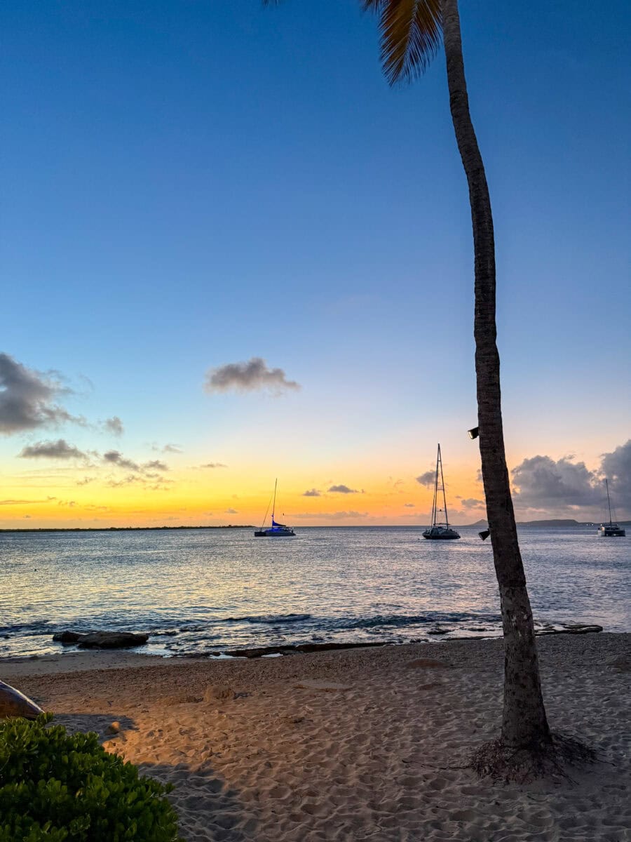 Zonsondergang aan het strand van Bonaire