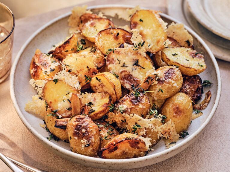 Barbecue-aardappels met knoflook en tijm
