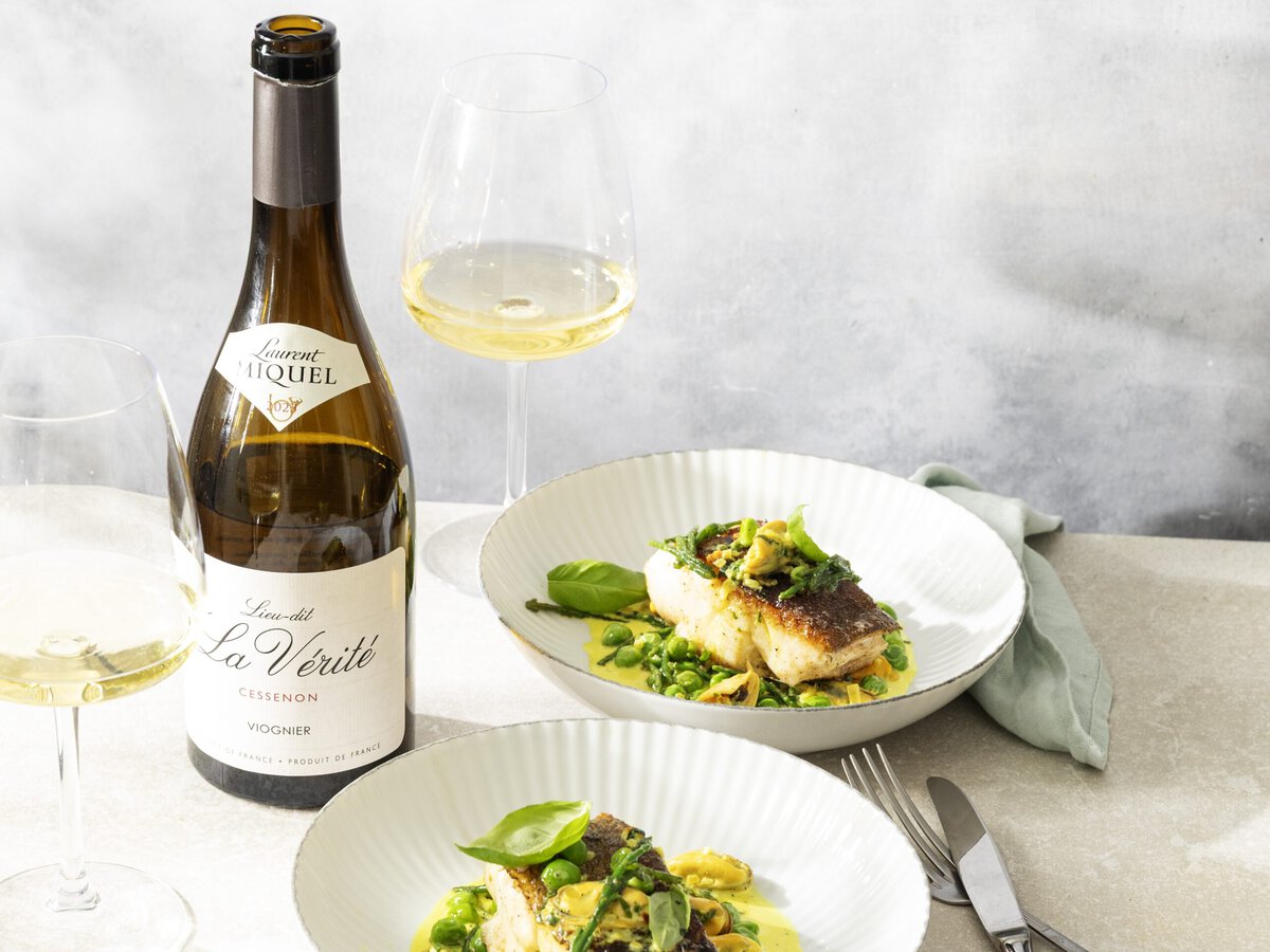Kabeljauw met madras-currysaus en mosselen wijnkring