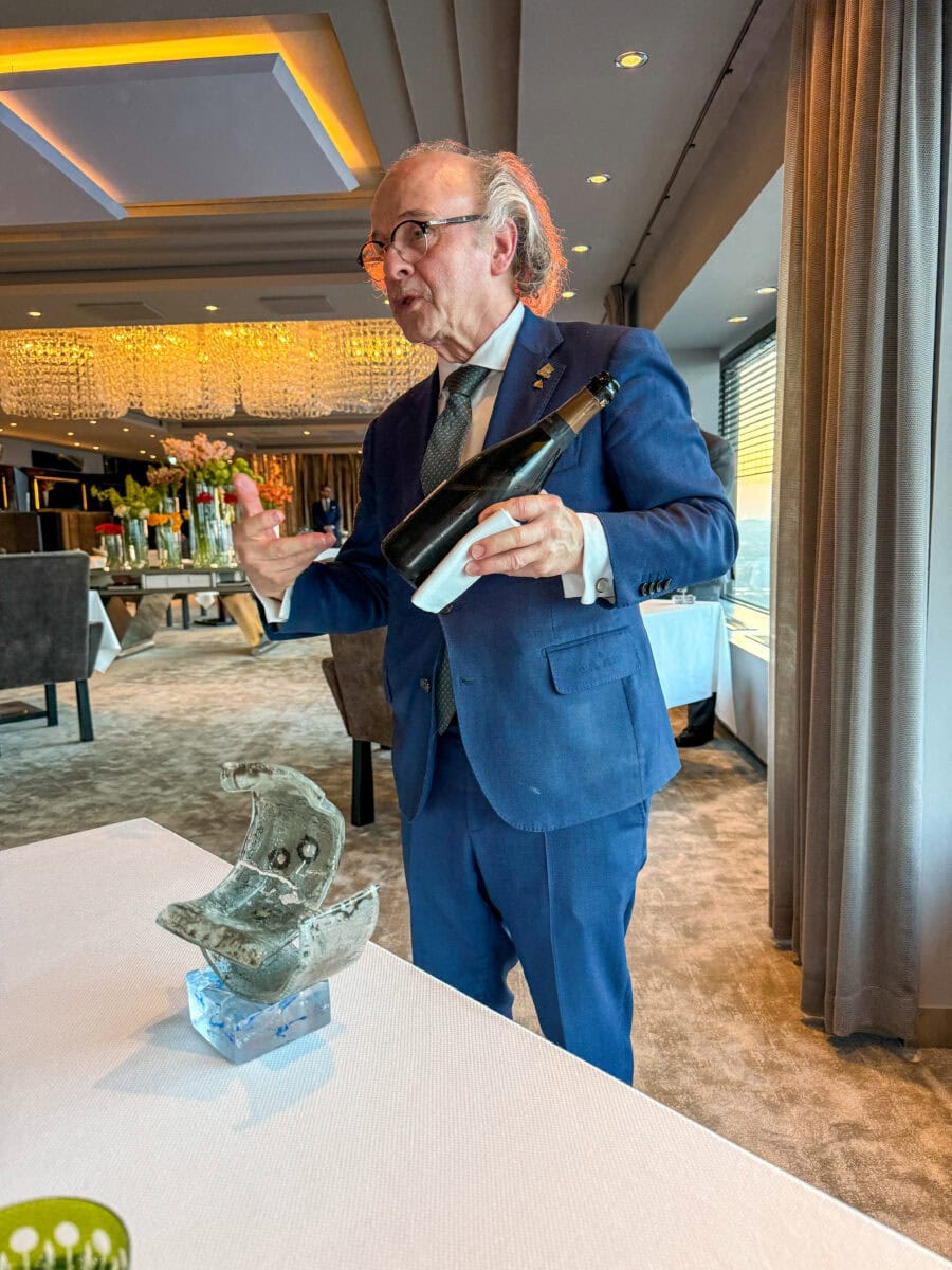 Sommelier Noël Vanwittenbergh bij Ciel Bleu