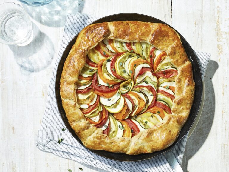 Ratatouille-galette met tijmdeeg