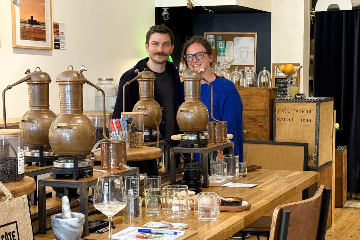 Alex en Thea van La Côte Distillery Jersey