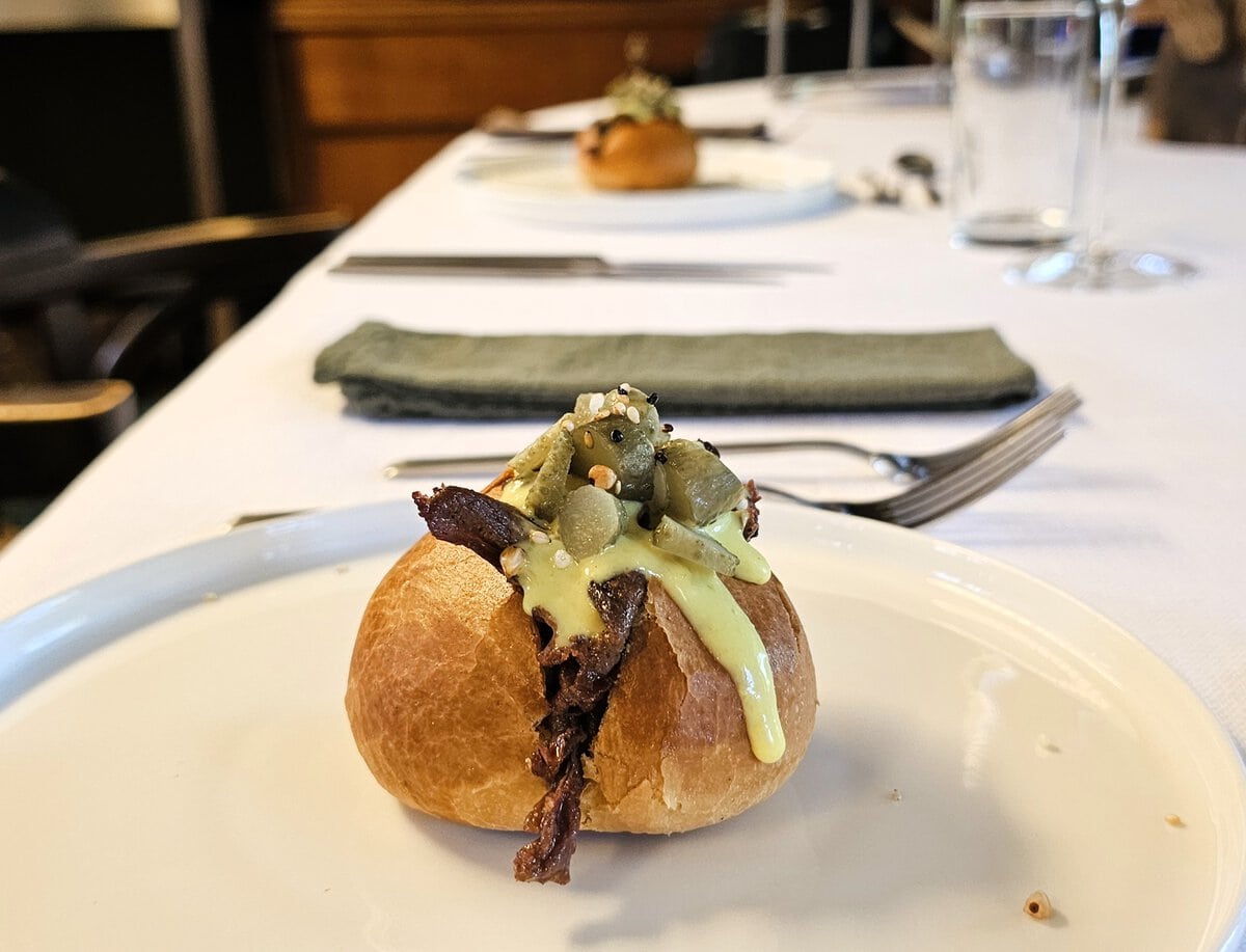 Brioche met wilde gans uit Friesland
