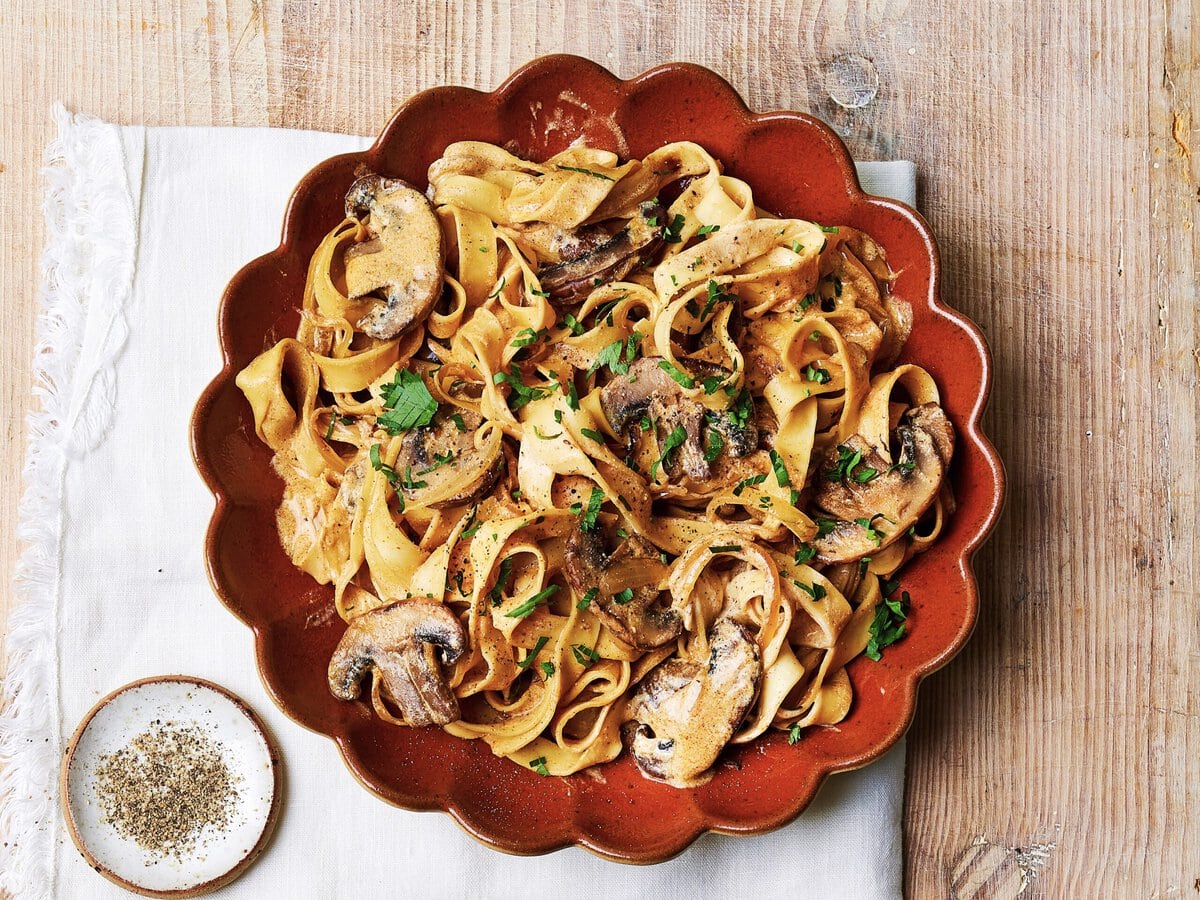 Pasta tagliatelle met champignonstroganoff
