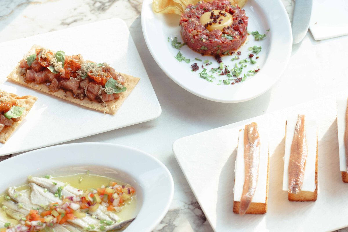 Tapas op tafel bij Tapasbar Retiro in Arnhem