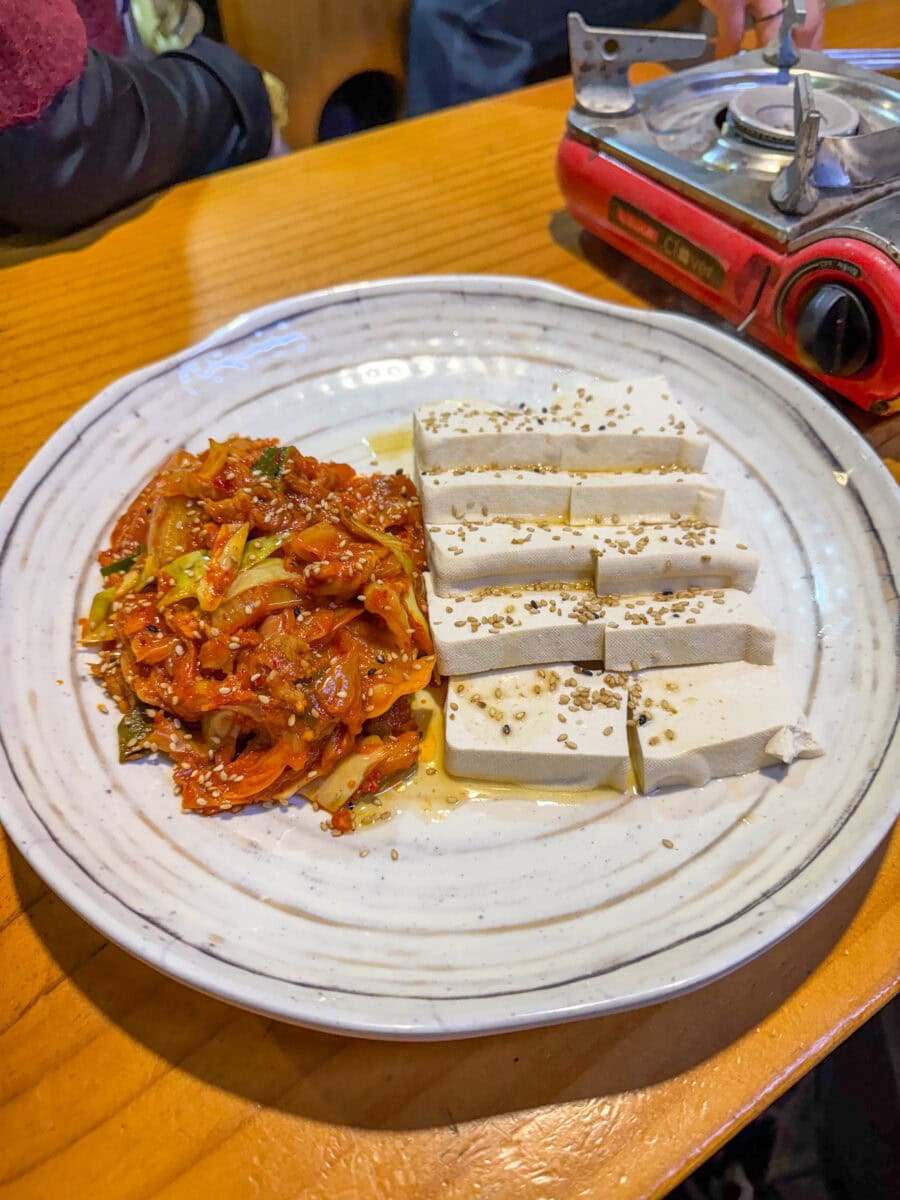 Tofu met kimchi in Seoul