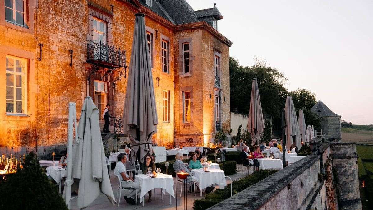 Terras van Château Neercanne in Maastricht