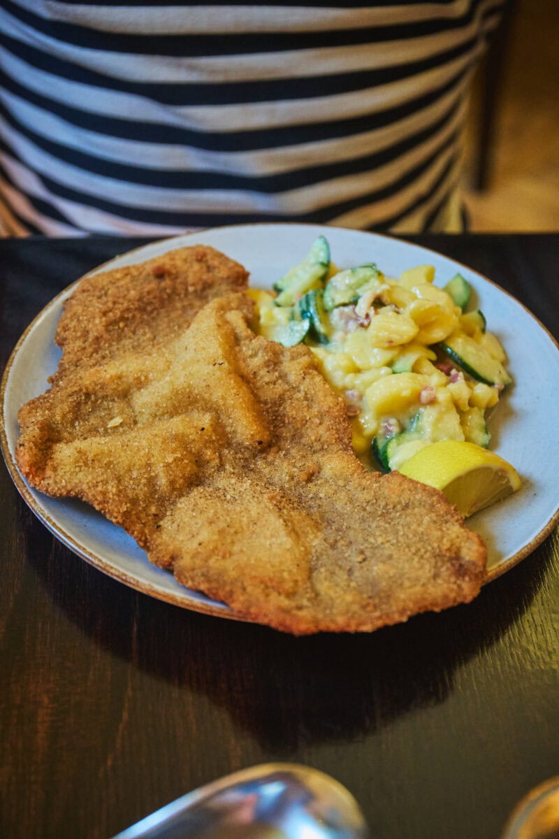 Schnitzel bij Unter der Linde in Saarbrücken