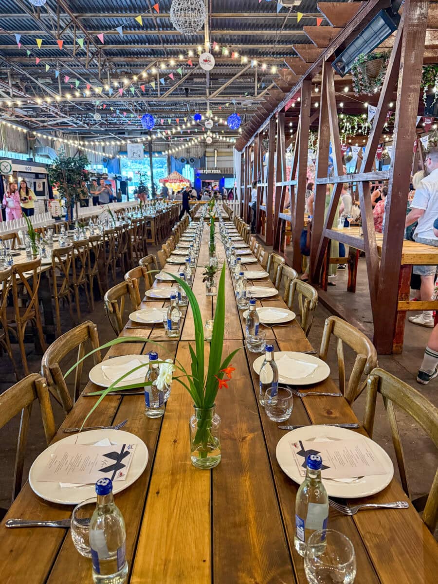 Lange tafels voor The Big Table Mixer in Cork
